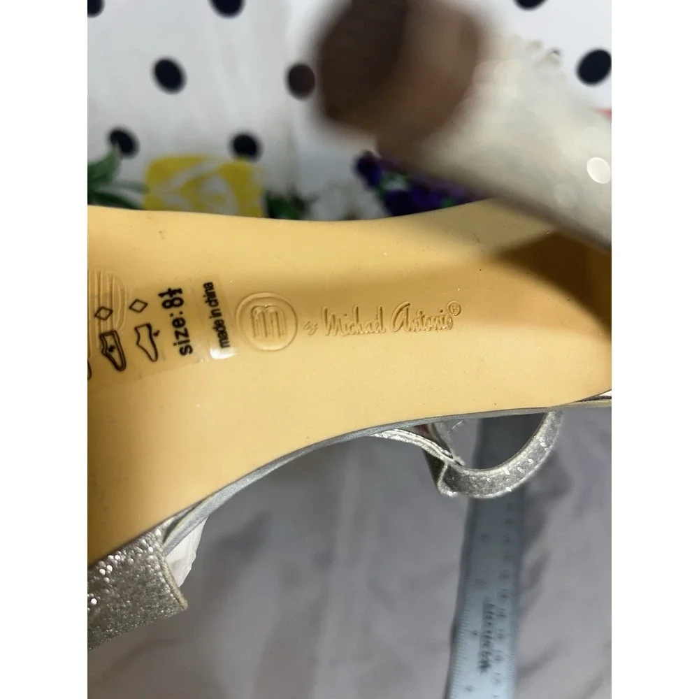 Michael Antonio SILVER Glitter Tipton T-Strap SZ 8.5 Heels W/Box Open Toe (2150)